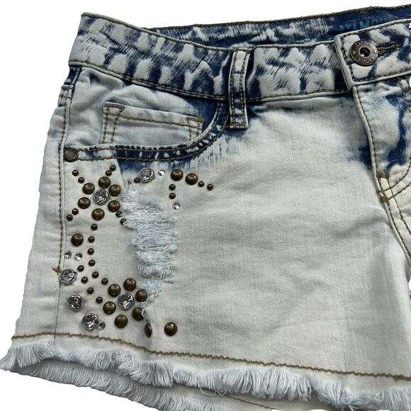 L'Amour by Nanette Lapore Denim Shorts Jr Size 7 Acid Wash Studded Embellished - Picture 2 of 9